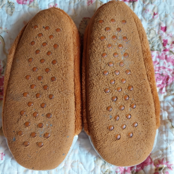 Cute Reindeer Slippers - Picture 5 of 6